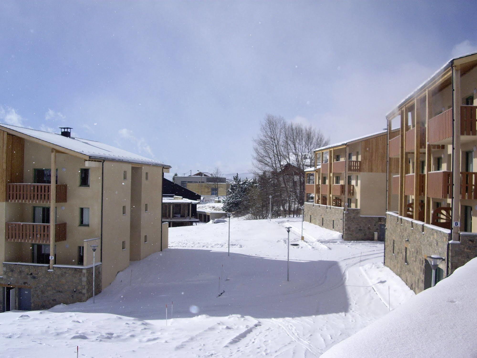 Residence Nemea Les Chalets Du Belvedere Font-Romeu-Odeillo-Via Exterior photo